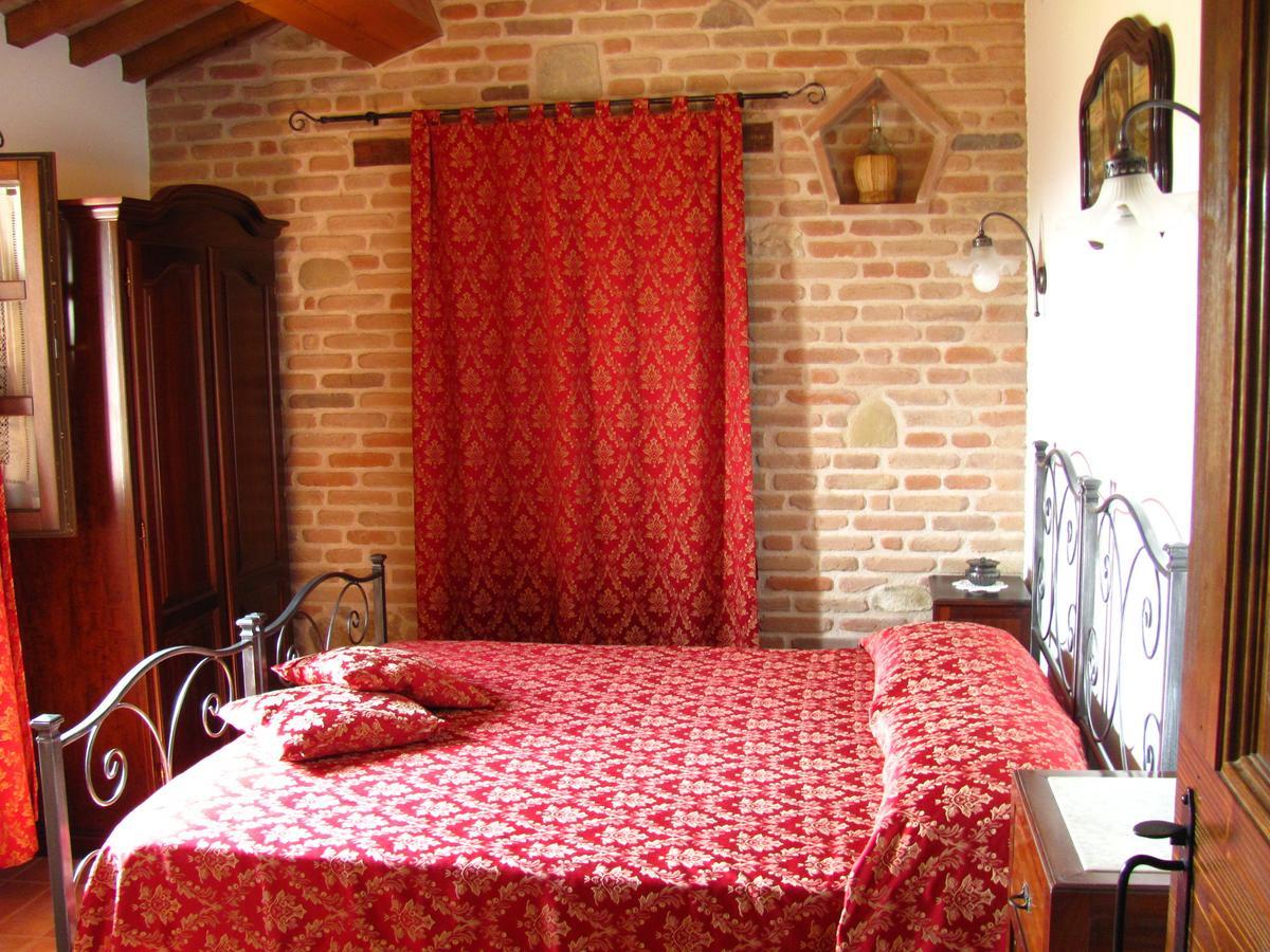 Orciano di Pesaro Agriturismo Bacchiocchi Bed & Breakfast 部屋 写真